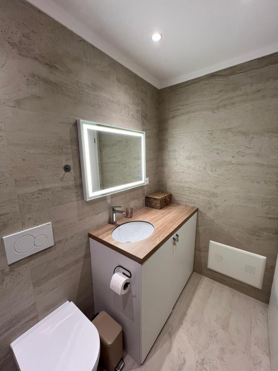 Anna'S Blloku Apartment Tirana Eksteriør billede